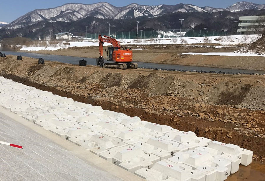 第工河公総堤H77-1号　公共総合流域防災 （国土強靭化・R2国補正）宮川（杉崎他）護岸工事